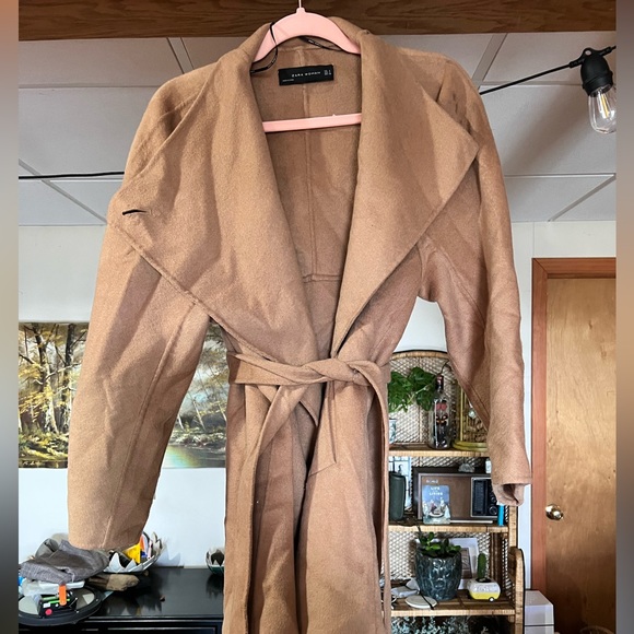 Like New ZARA Wrap Coat Camel size small - Picture 2 of 4